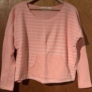 l stripped sweater
fits right at waist, very loose & may even fit xl
